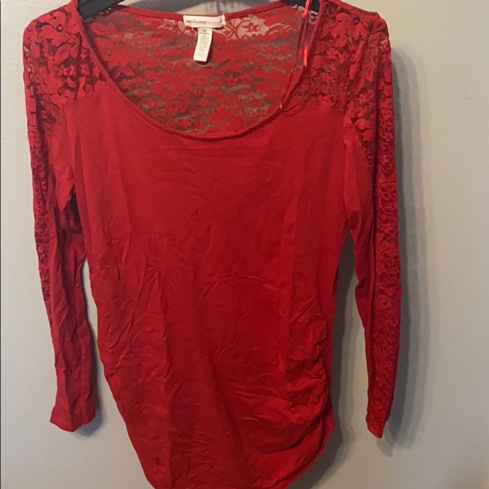 Long sleeve maternity shirt